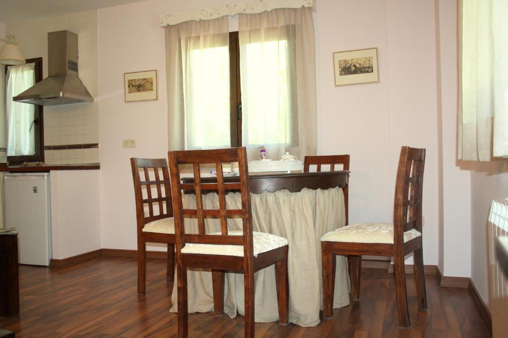 El Horreo Apartment Miraflores de la Sierra Room photo