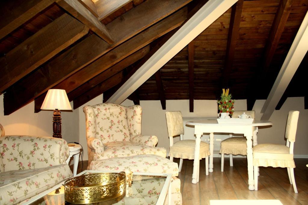 El Horreo Apartment Miraflores de la Sierra Room photo